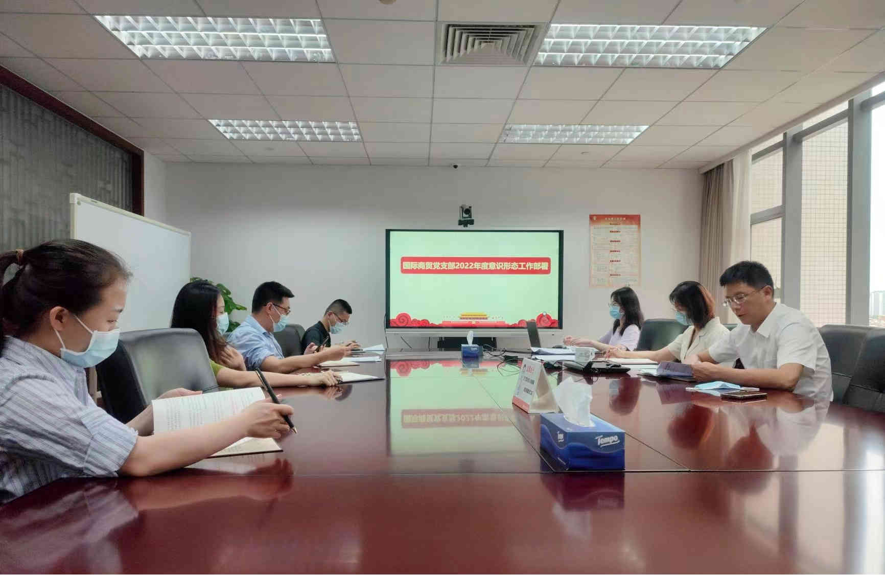 2025新澳门免费原料宝典