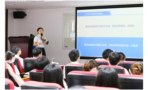 2025新澳门免费原料宝典