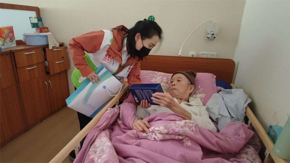 2025新澳门免费原料宝典