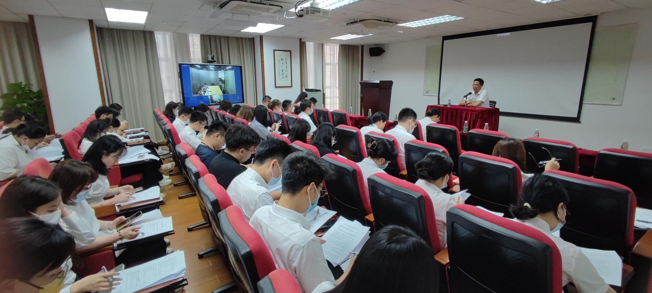 2025新澳门免费原料宝典