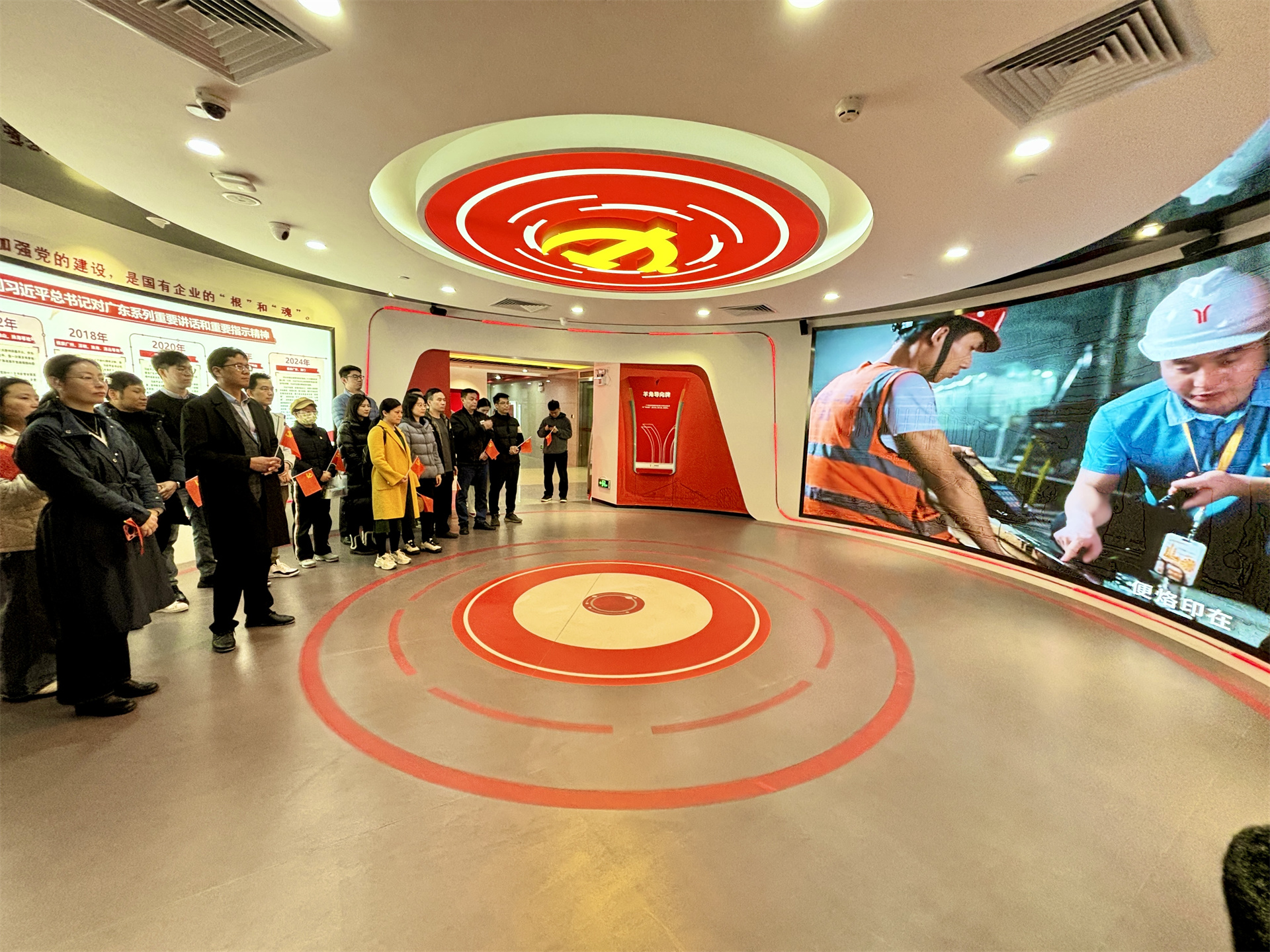 2025新澳门免费原料宝典